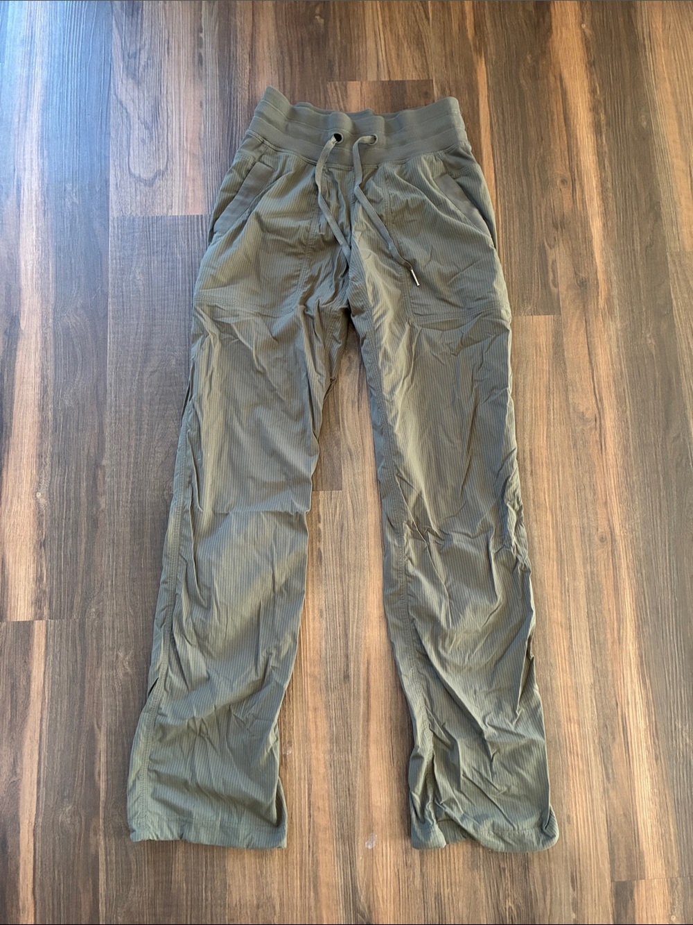 LULULEMON Studio Pant Size 2 Olive